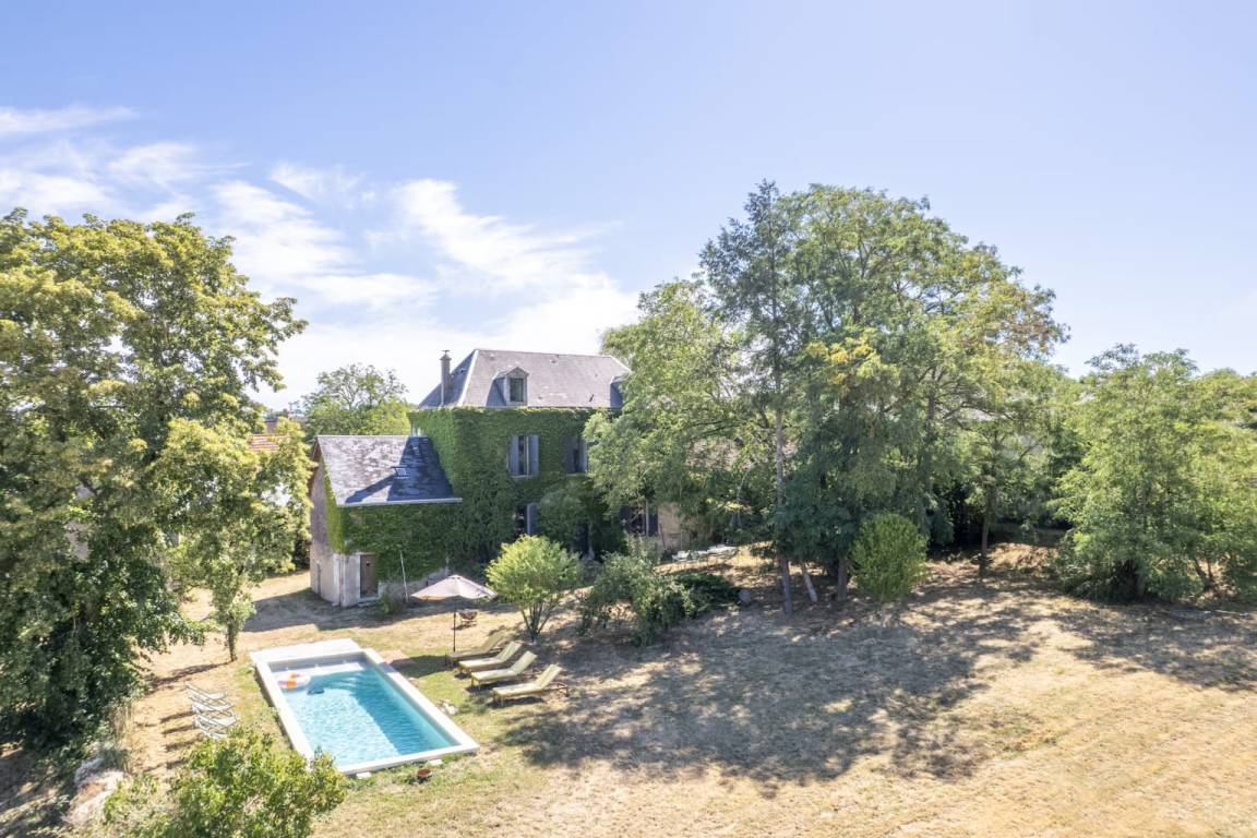 160 M² Maison De Vacances ∙ 5 Chambres ∙ 8 Personnes - Indre