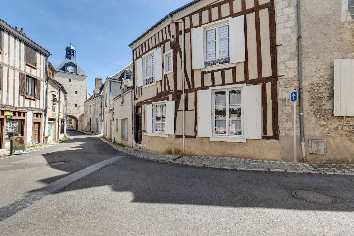 100 M² House ∙ 3 Bedrooms ∙ 9 Guests - Beaugency