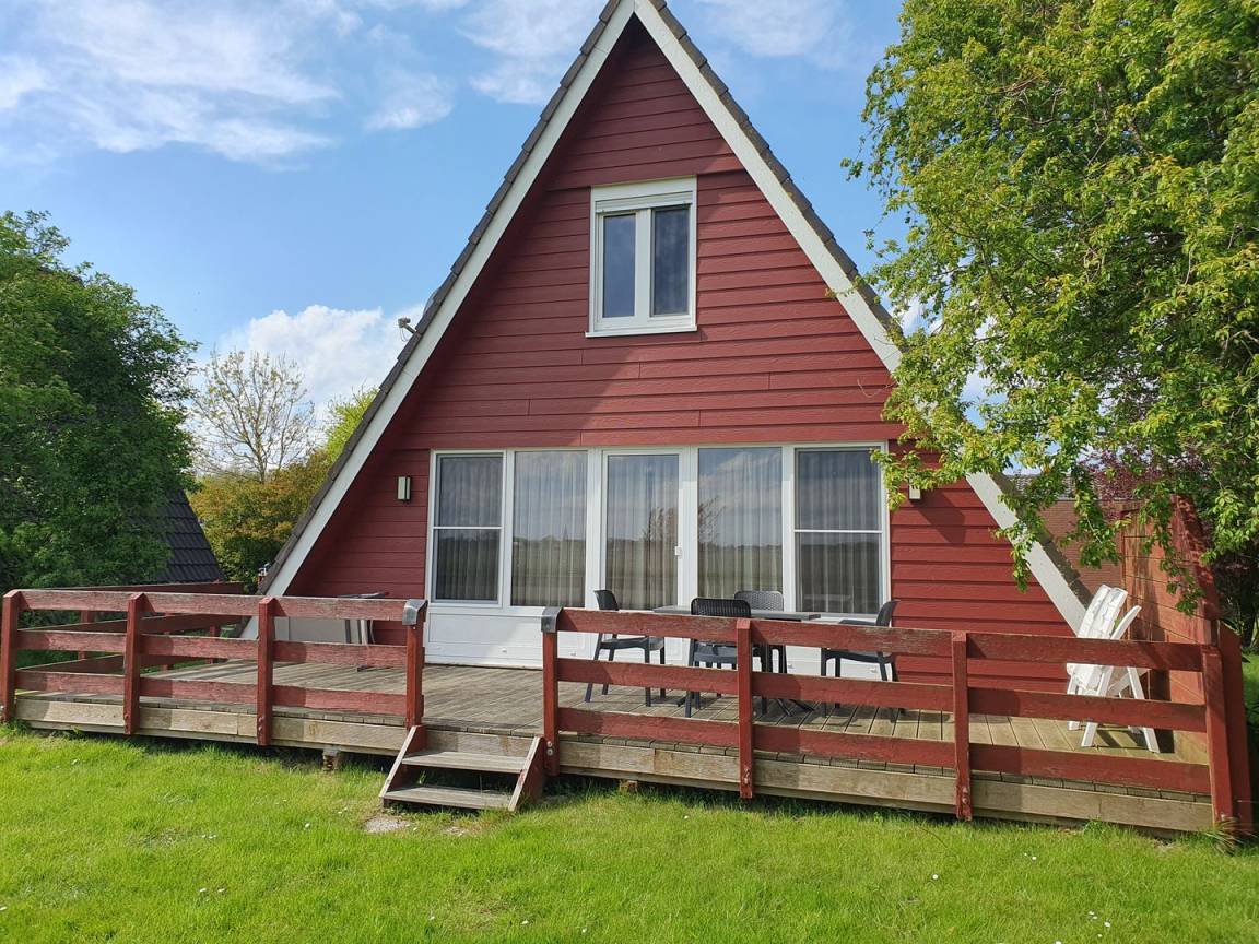 75 M² Ferienhaus ∙ 2 Schlafzimmer ∙ 4 Gäste - Butjadingen