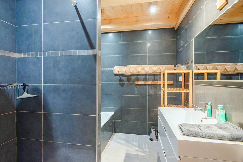 300 m² Ferienhaus ∙ 10 Schlafzimmer ∙ 28 Gäste – Bild 10