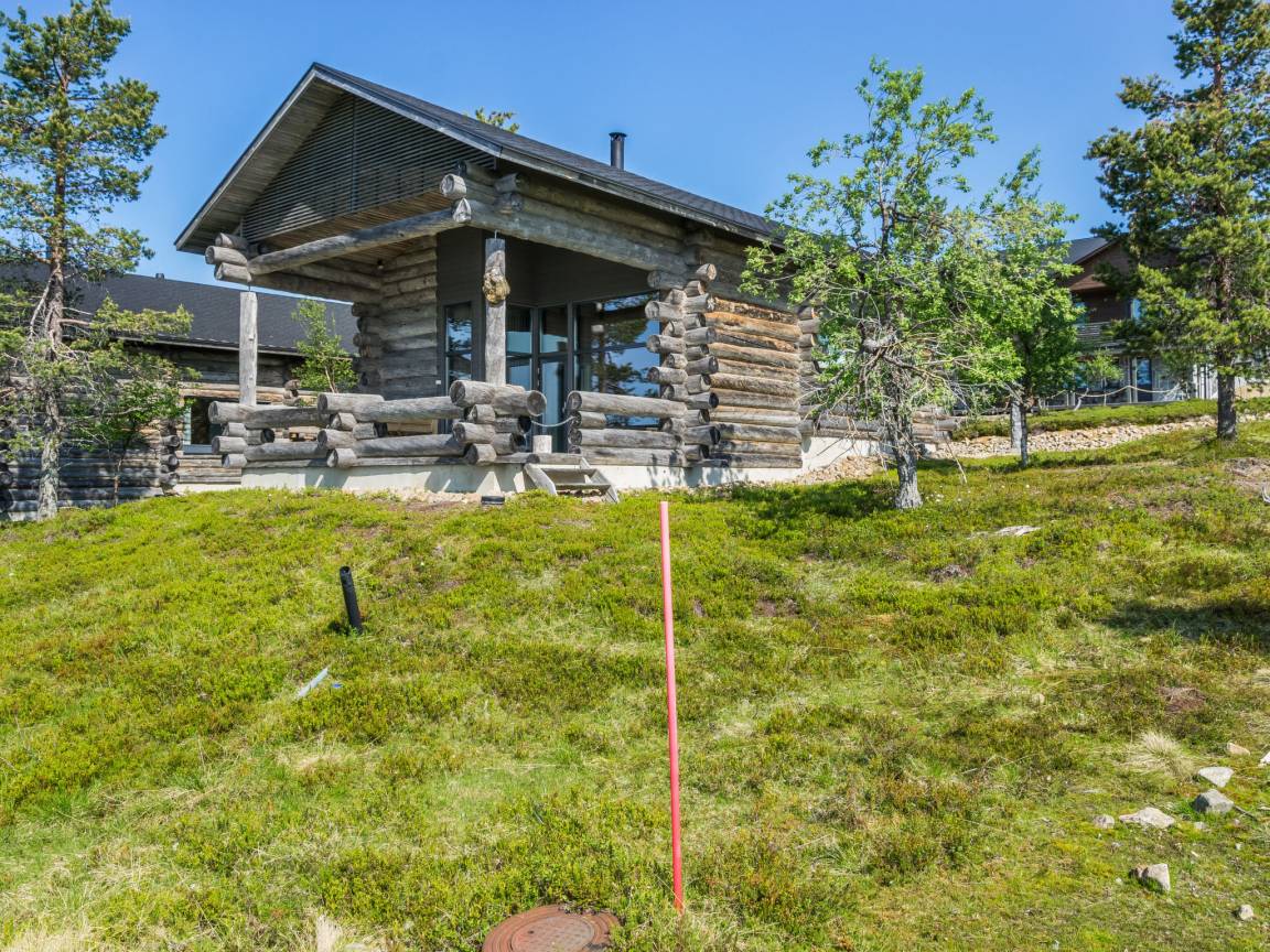 100 M² House ∙ 2 Bedrooms ∙ 6 Guests 2