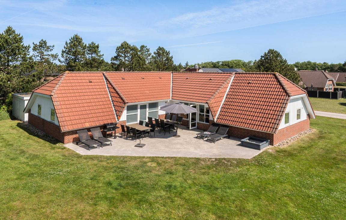 182 M² Ferienhaus ∙ 5 Schlafzimmer ∙ 10 Gäste - Blåvand