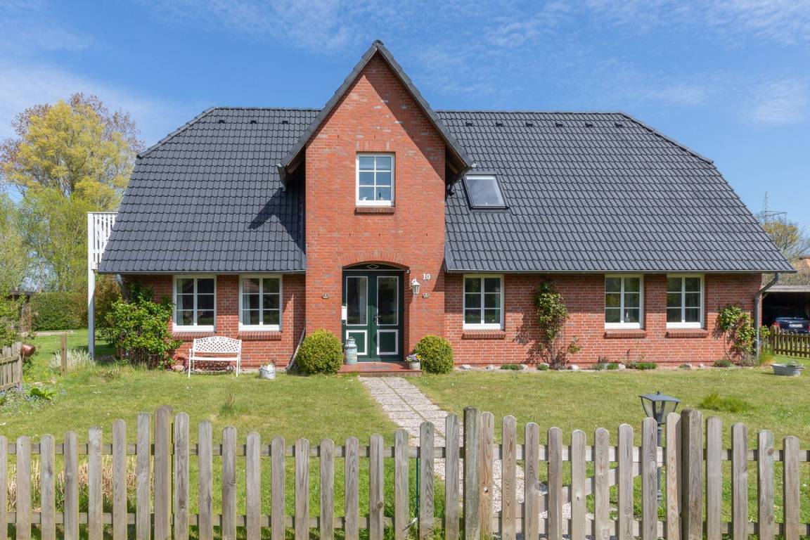 80 M² Ferienwohnung ∙ 2 Schlafzimmer ∙ 4 Gäste - Tating