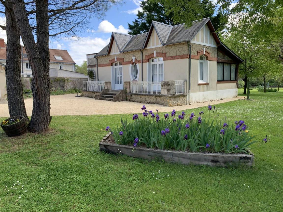 98 m&sup2; G&icirc;te 2 Schlafzimmer 5 G&auml;ste