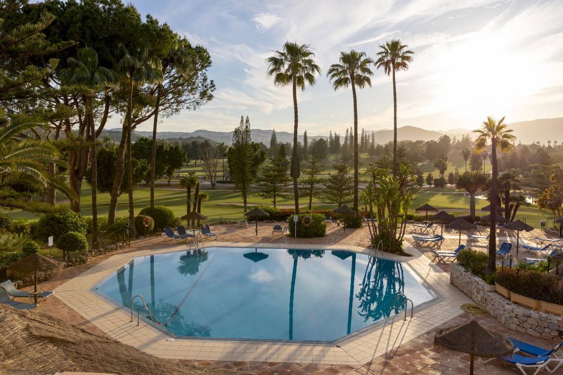 74 M² Apartamento ∙ 2 Habitaciones ∙ 4 Huéspedes - Mijas