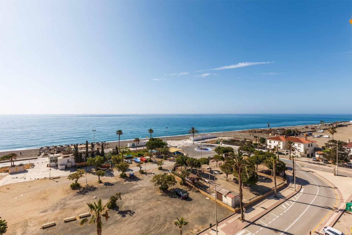 65 M² Apartment ∙ 2 Bedrooms ∙ 6 Guests - Vélez-Málaga