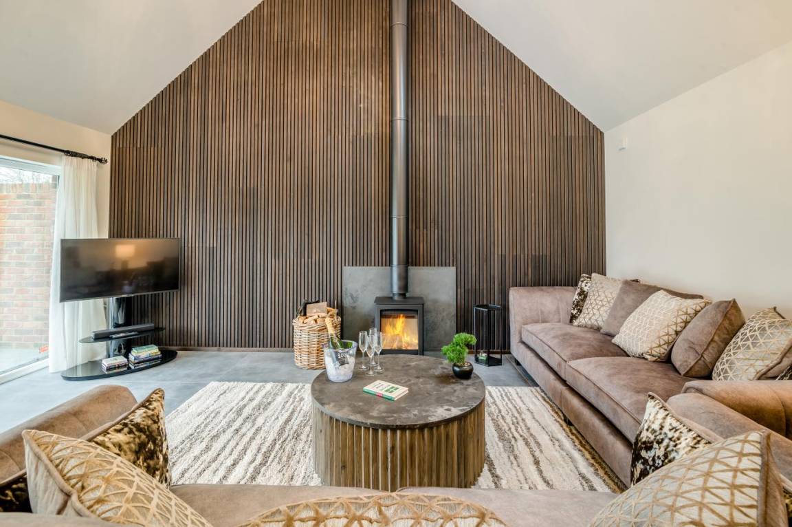 Cottage ∙ 2 Bedrooms ∙ 4 Guests - Tiverton, RI