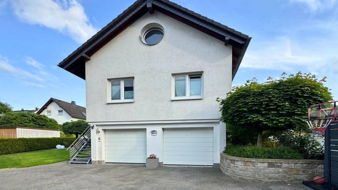 115 M² Ferienhaus ∙ 2 Schlafzimmer ∙ 4 Gäste - Bestwig