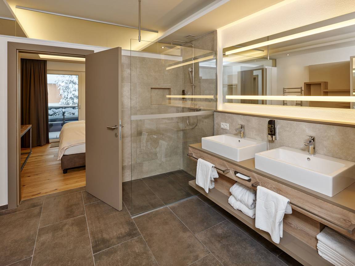 100 m² Ferienwohnung ∙ 2 Schlafzimmer ∙ 6 Gäste – Bild 8