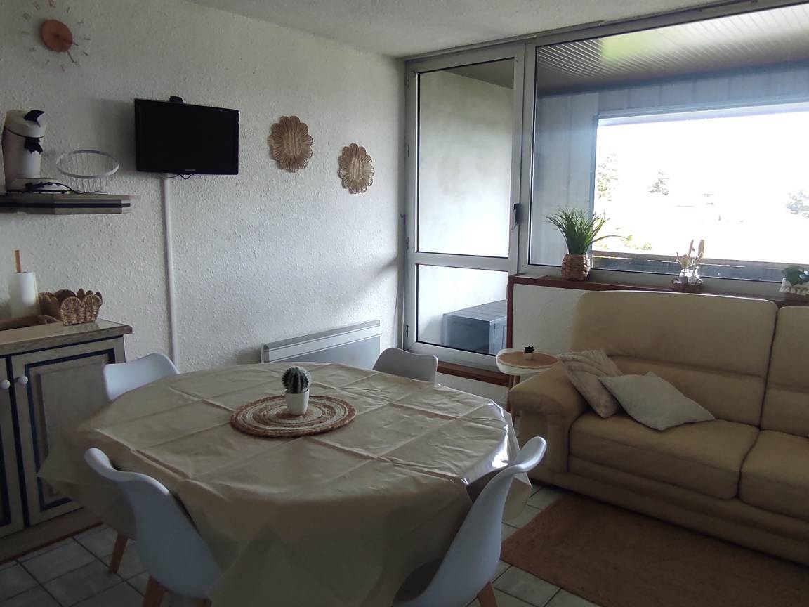 43 M² Appartement ∙ 2 Chambres ∙ 6 Personnes - Super-Besse