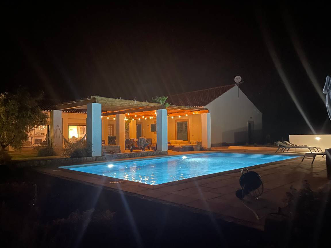 250 M² Maison De Vacances ∙ 4 Chambres ∙ 8 Personnes - Marvão