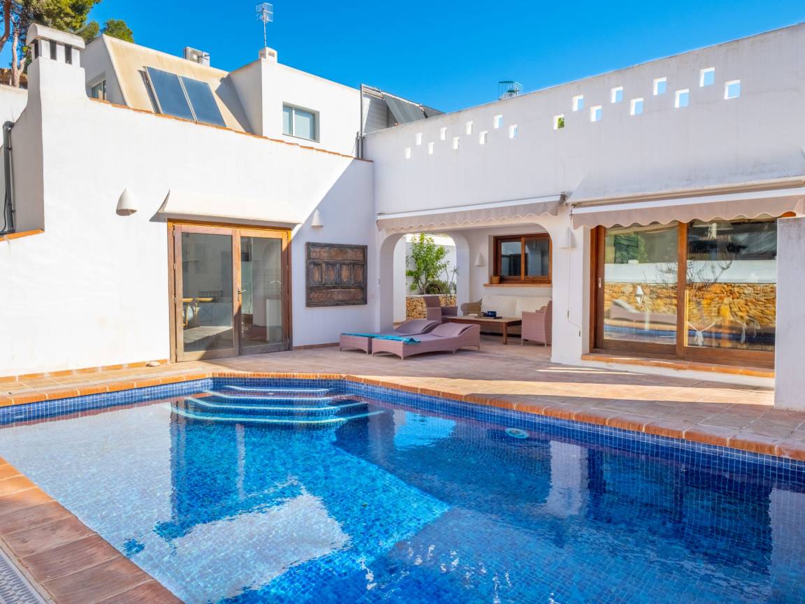150 M² Casa ∙ 3 Habitaciones ∙ 6 Huéspedes - Moraira