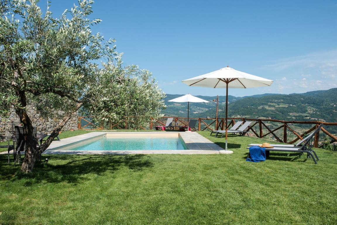 Villa 5 Schlafzimmer 10 G&auml;ste