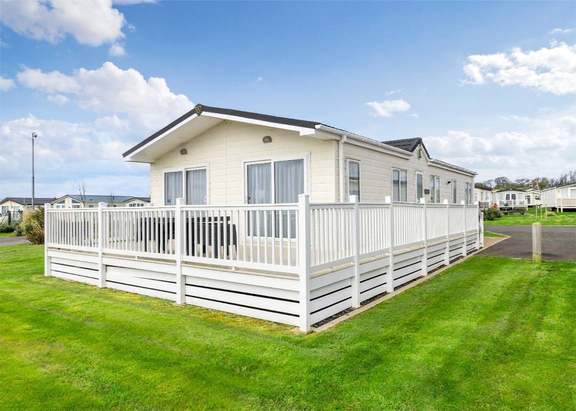 Chalet ∙ 4 Bedrooms ∙ 8 Guests - England