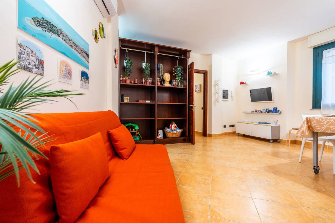 50 M² Apartamento ∙ 1 Habitación ∙ 4 Huéspedes - Cagliari