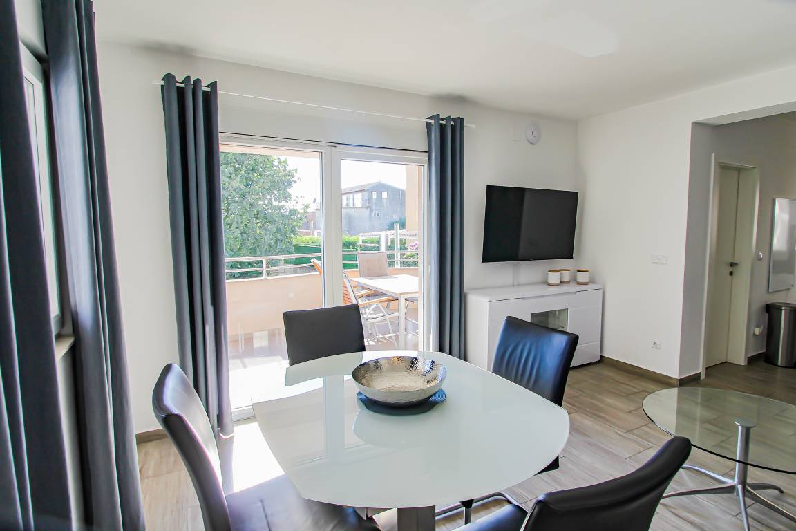 55 m² Ferienwohnung ∙ 1 Schlafzimmer ∙ 4 Gäste – Bild 3
