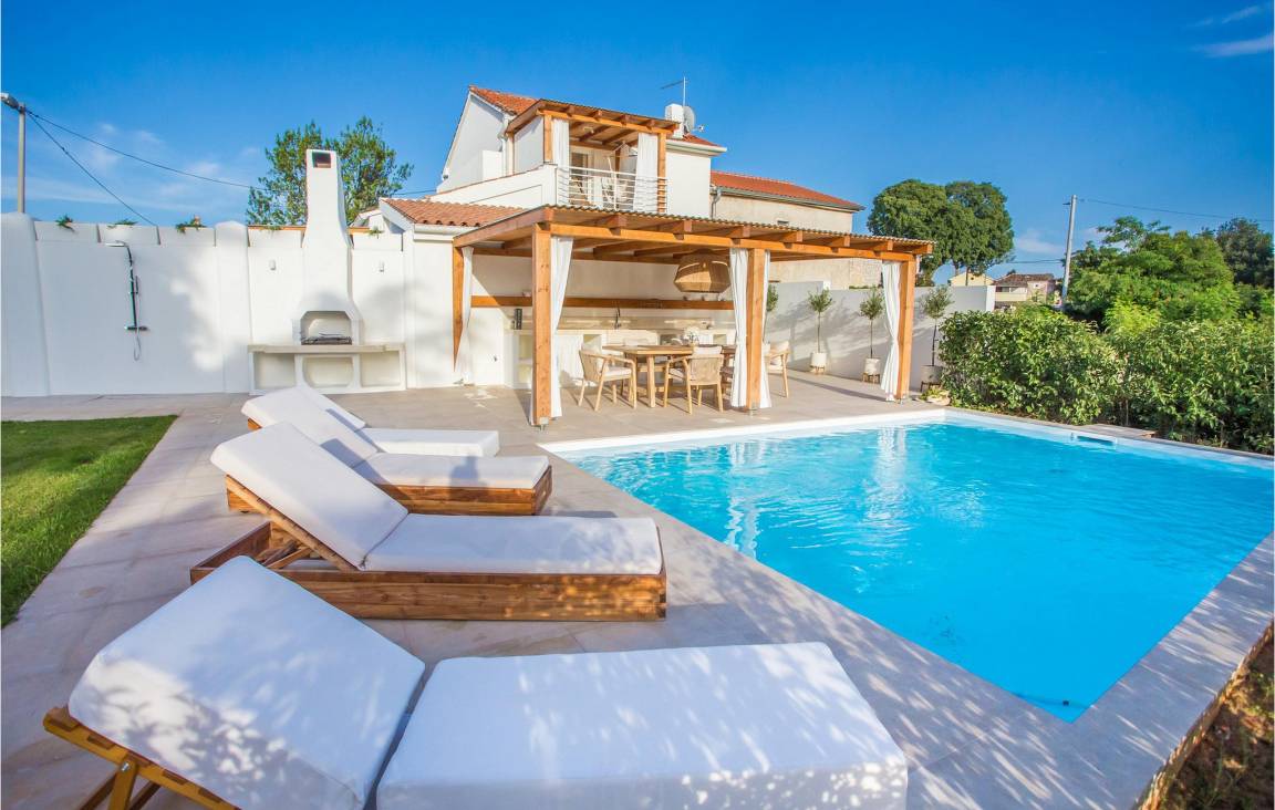 85 M² Ferienhaus ∙ 2 Schlafzimmer ∙ 4 Gäste - Poreč