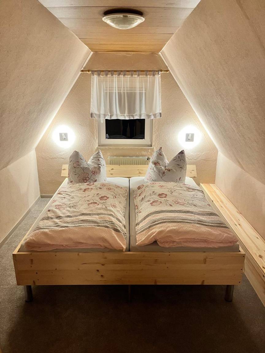 35 M² Huis ∙ 1 Slaapkamer ∙ 2 Gasten - Altenberg
