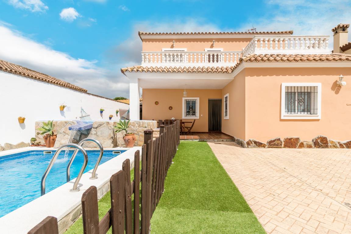 150 M² Ferienhaus ∙ 4 Schlafzimmer ∙ 8 Gäste - Conil de la Frontera