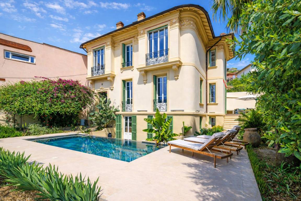 280 M² Maison De Vacances ∙ 7 Chambres ∙ 16 Personnes - Nice
