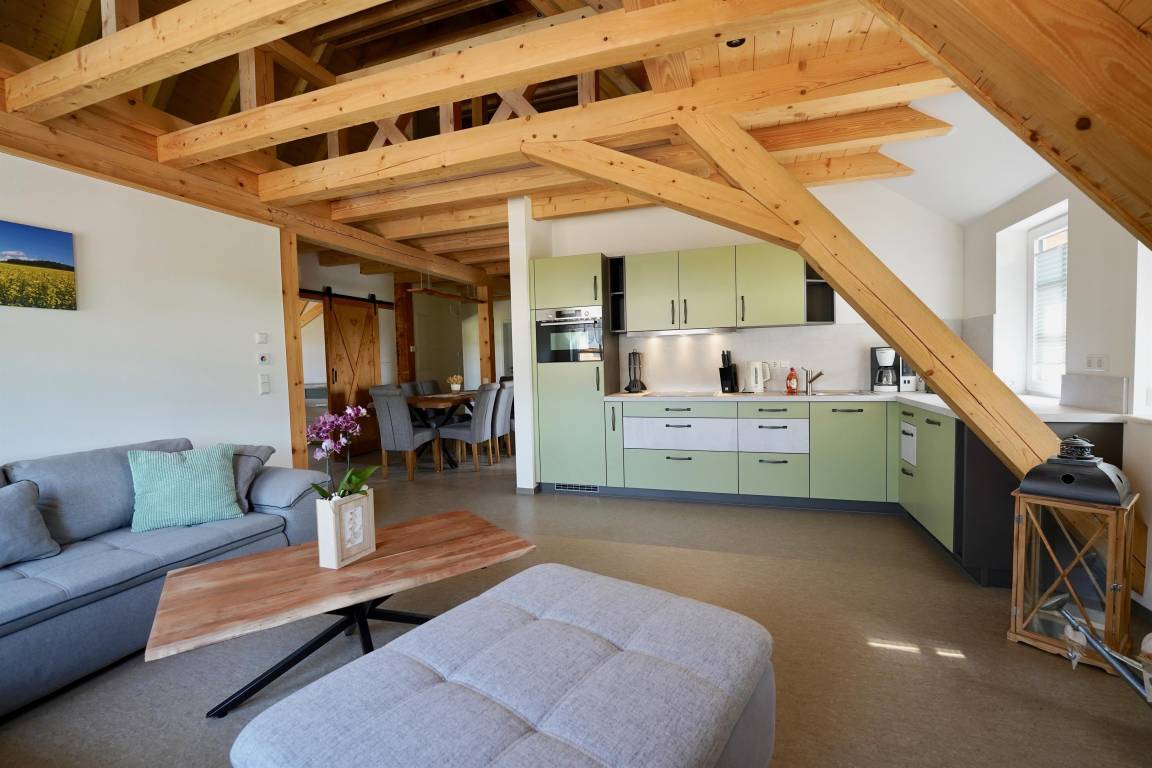 100 M² Appartement ∙ 3 Slaapkamers ∙ 4 Gasten - Löbau
