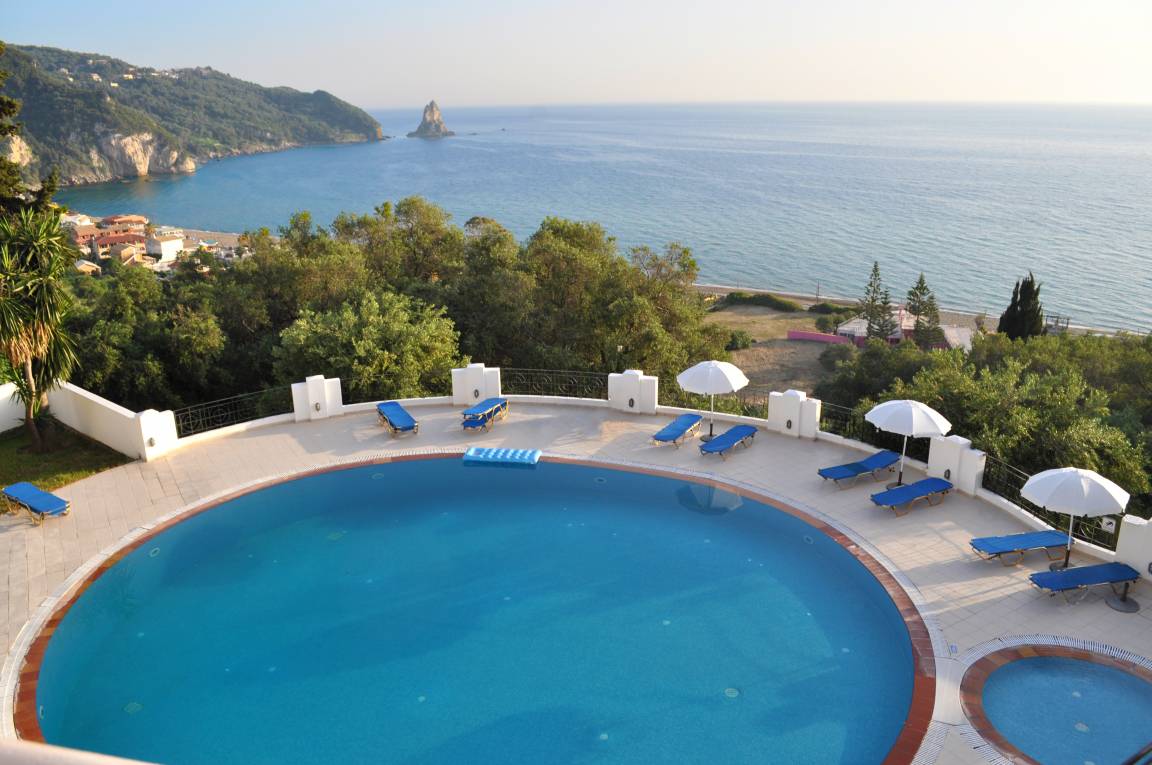 70 M² Apartamento ∙ 2 Habitaciones ∙ 4 Huéspedes - Corfú