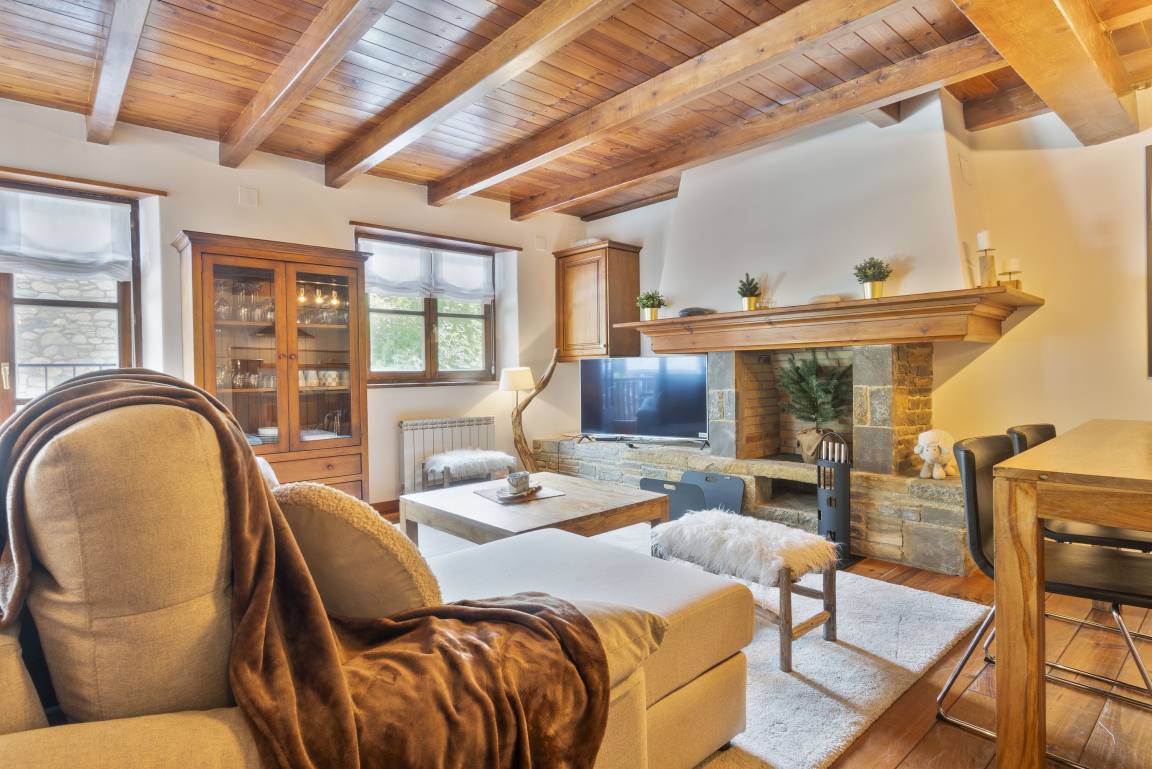 70 M² Apartamento ∙ 2 Habitaciones ∙ 4 Huéspedes - Vielha