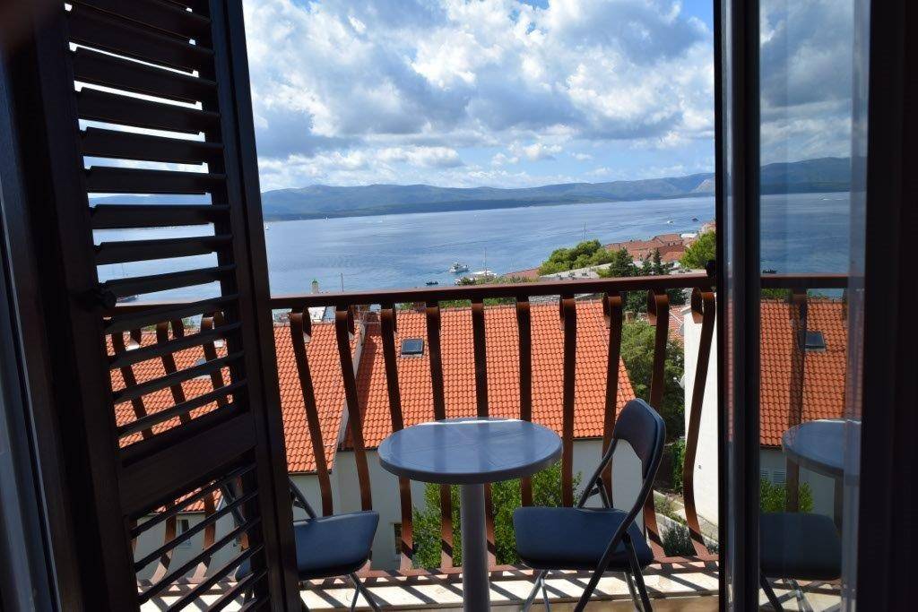 66 M² Apartment ∙ 2 Bedrooms ∙ 4 Guests - Bol