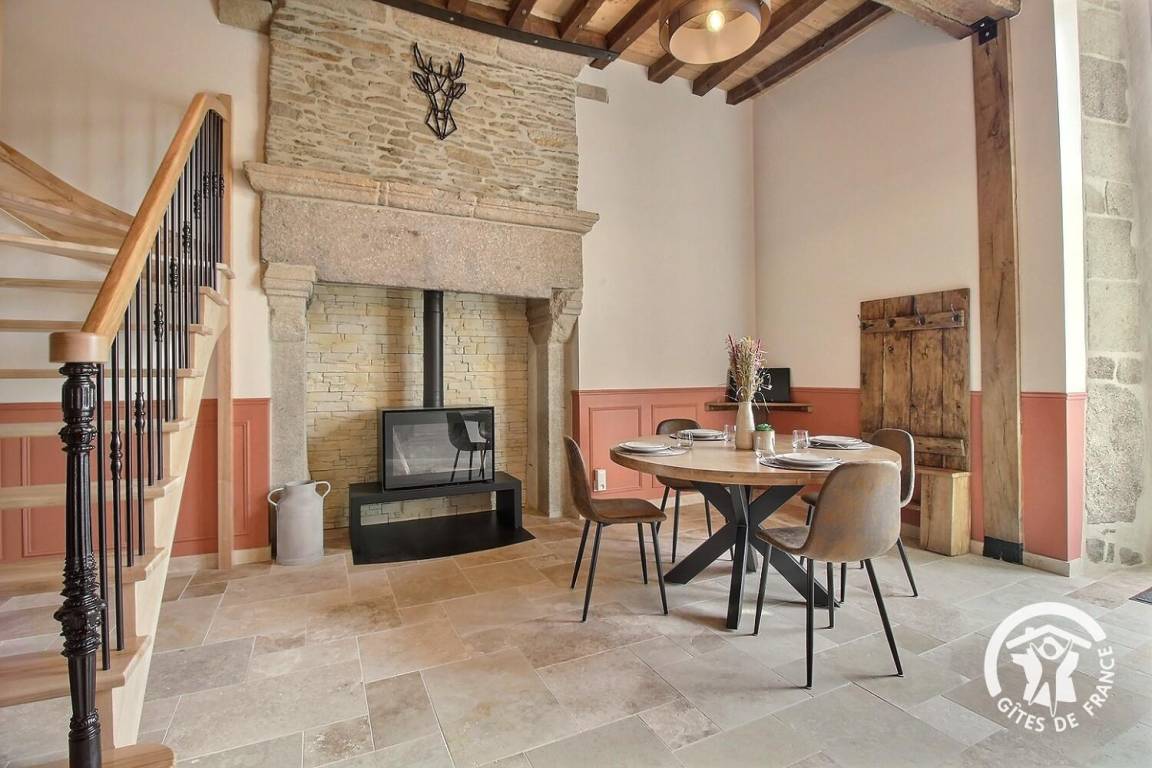 88 M² Gîte ∙ 2 Chambres ∙ 4 Personnes - Plouguenast