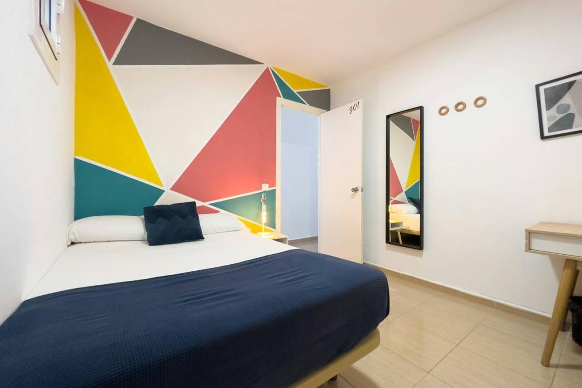 155 M² Habitación Privada ∙ 1 Habitación ∙ 1 Huésped - Barcelona