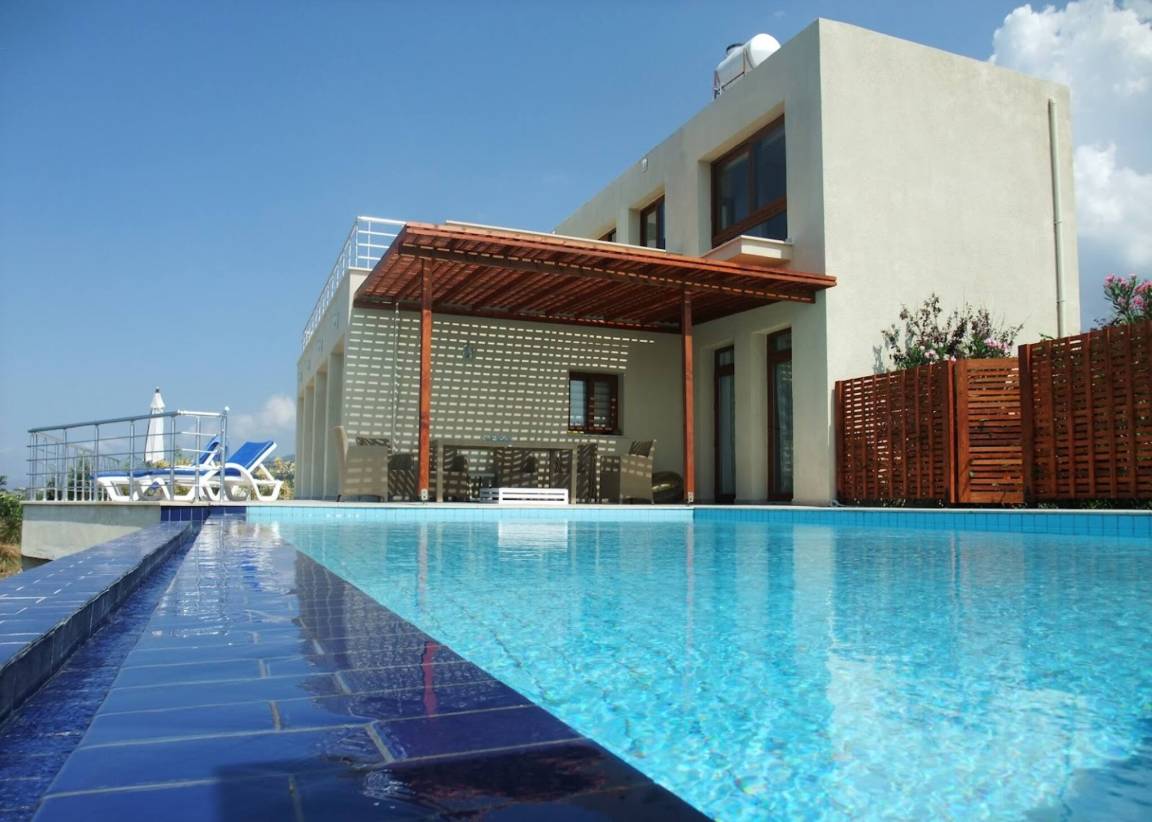 350 M² Villa ∙ 4 Bedrooms ∙ 8 Guests - Girne