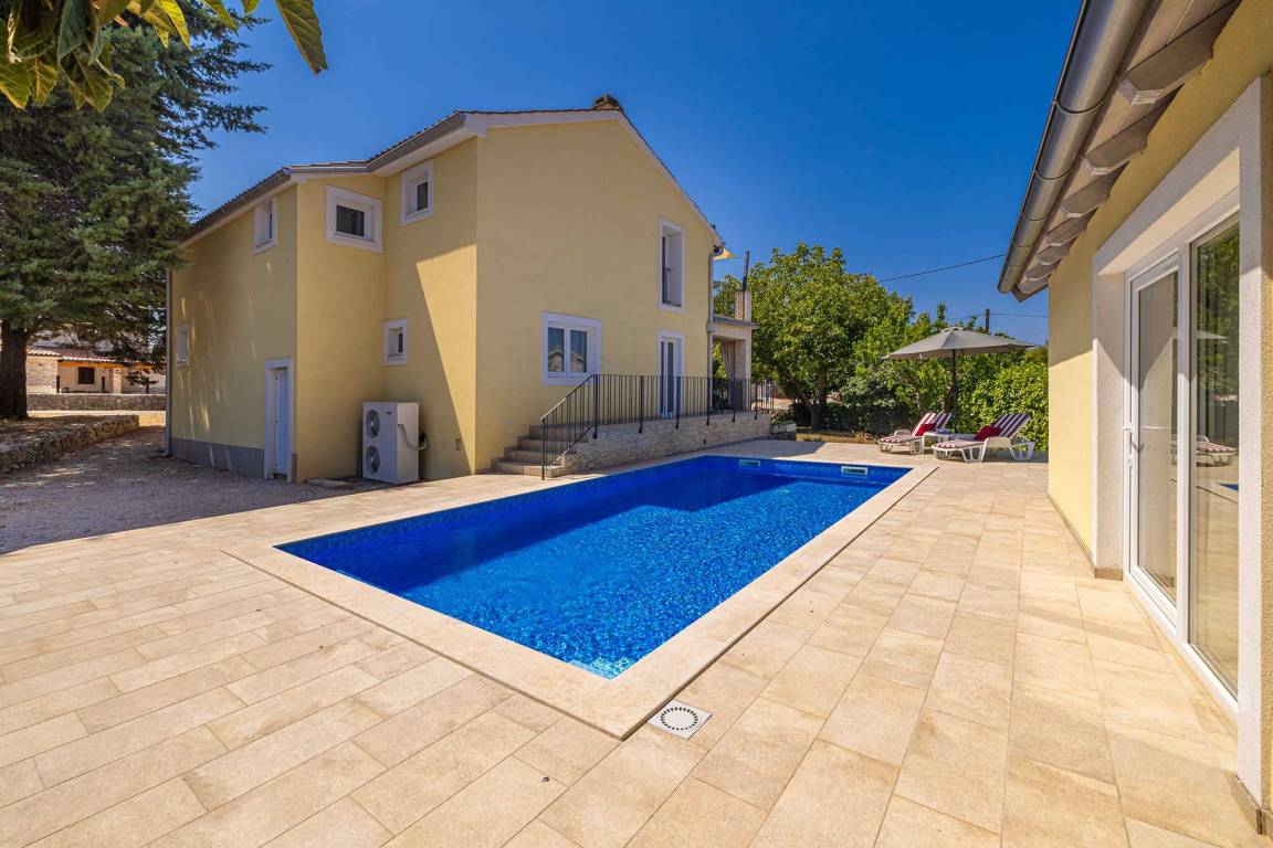 120 M² House ∙ 3 Bedrooms ∙ 8 Guests - Krk