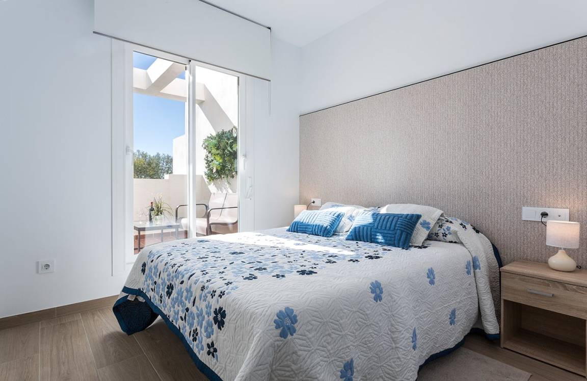70 M² Apartamento ∙ 2 Habitaciones ∙ 4 Huéspedes - Chipiona