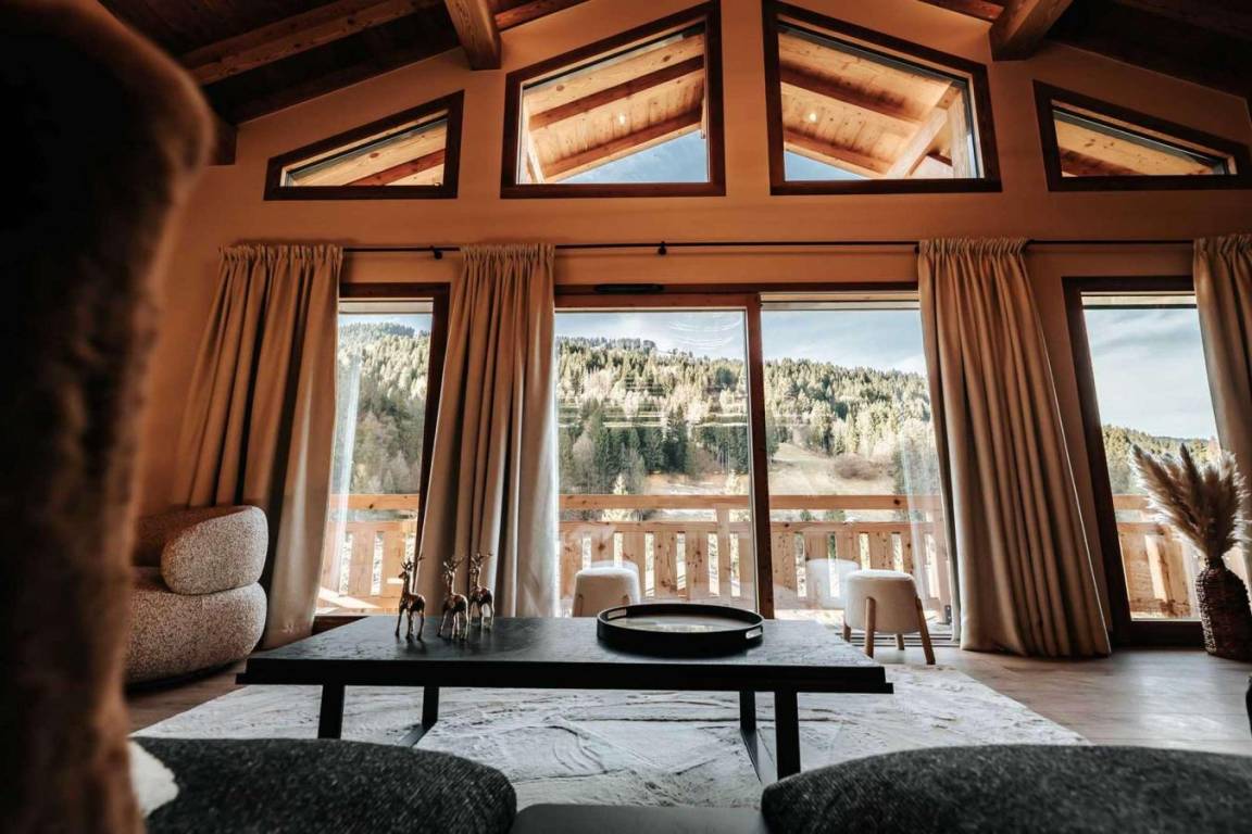 250 m² Chalet ∙ 5 Schlafzimmer ∙ 10 Gäste – Bild 1