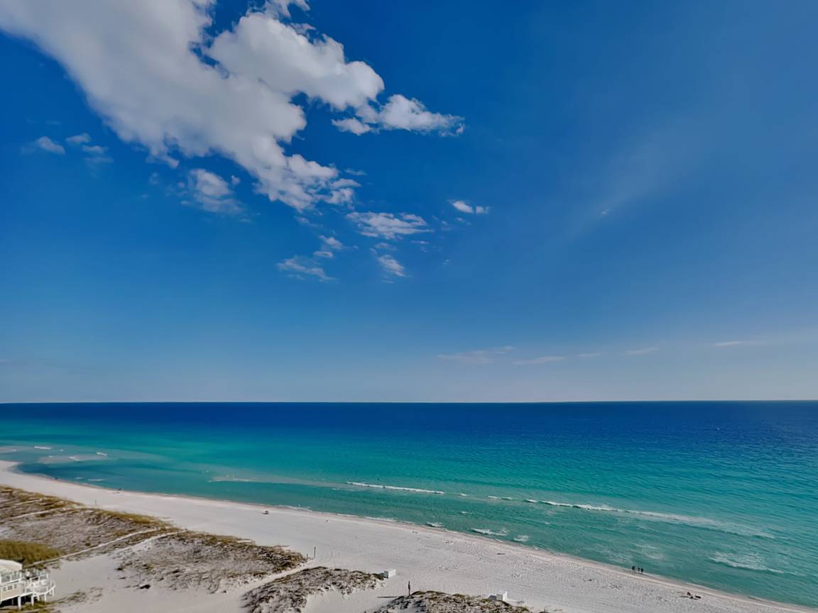 149 M² Condo ∙ 3 Bedrooms ∙ 8 Guests - Pensacola Beach, FL