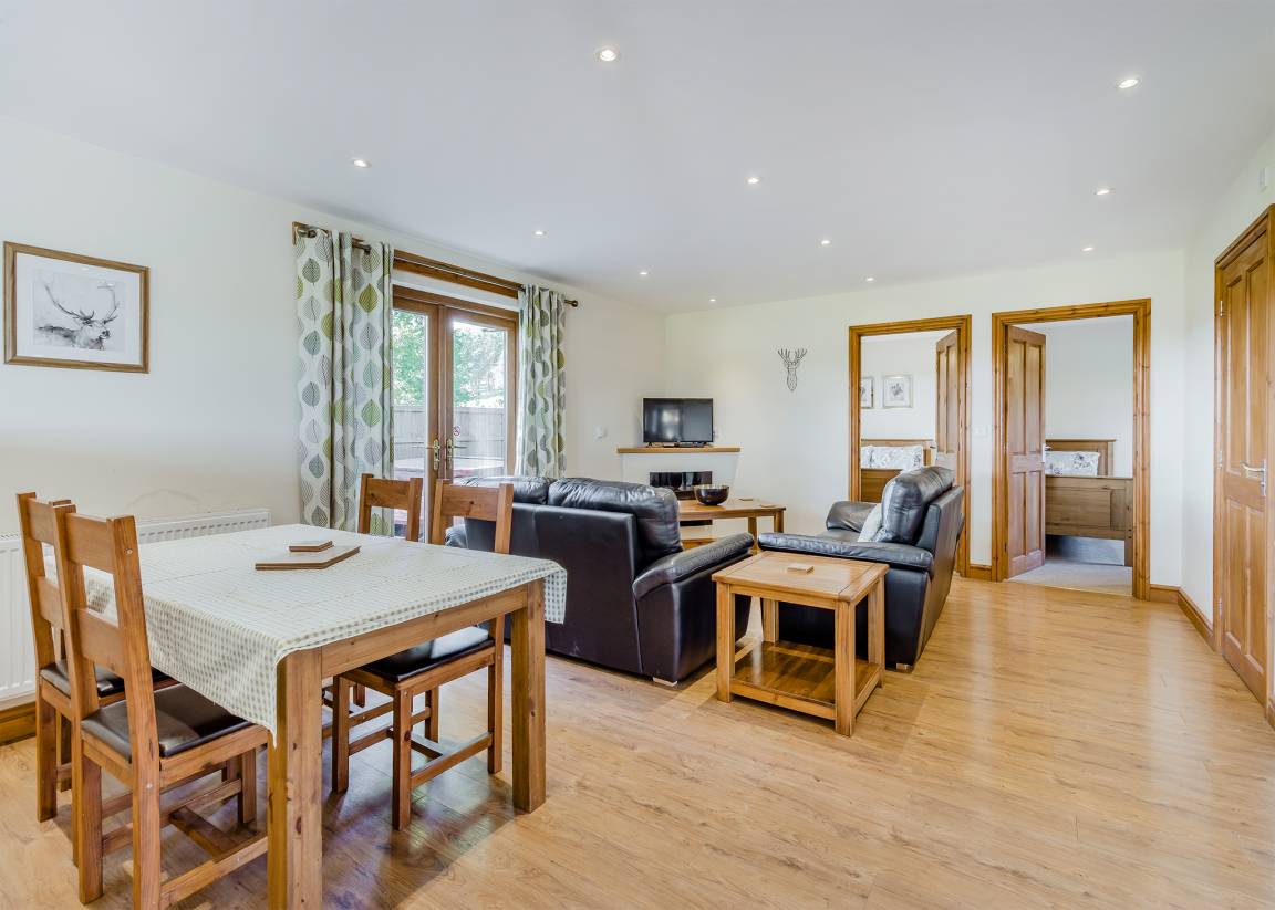 Chalet ∙ 2 Bedrooms ∙ 4 Guests - Wales
