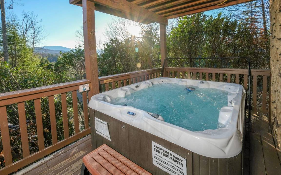 157 M² Cabin ∙ 3 Bedrooms ∙ 10 Guests - Gatlinburg, TN