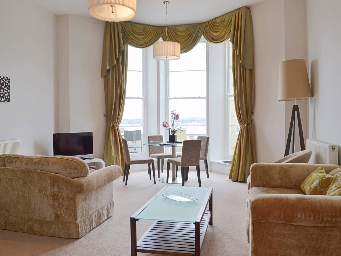 Cottage ∙ 1 Bedroom ∙ 4 Guests - Torquay