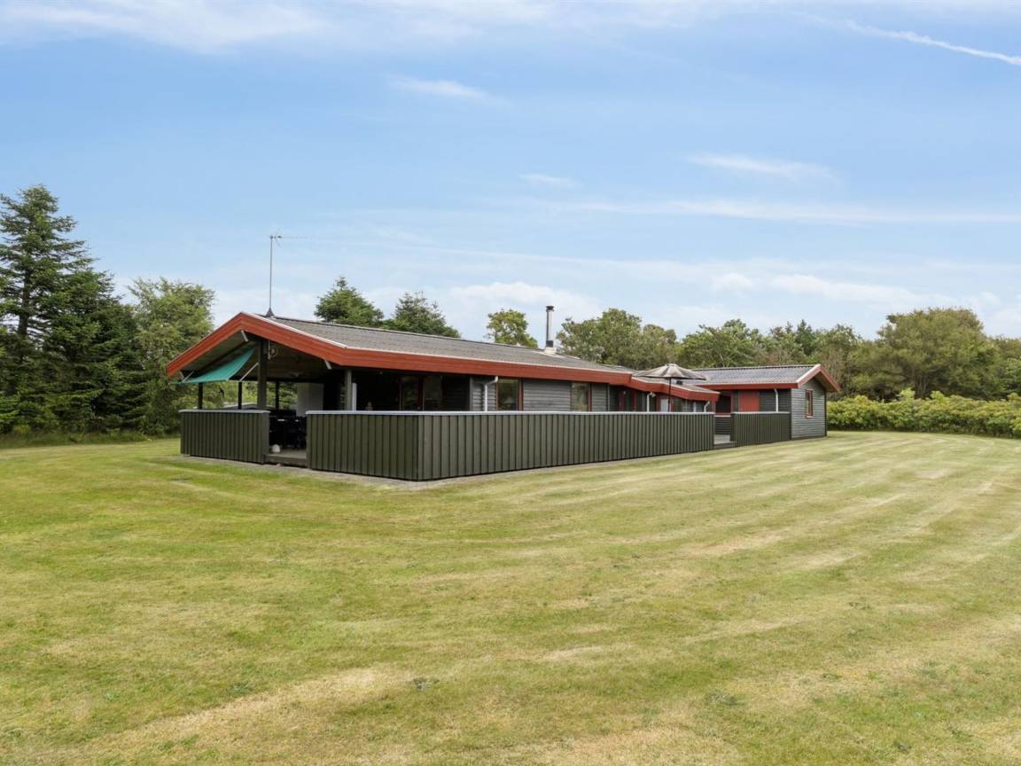 109 M² House ∙ 5 Bedrooms ∙ 8 Guests - Tversted