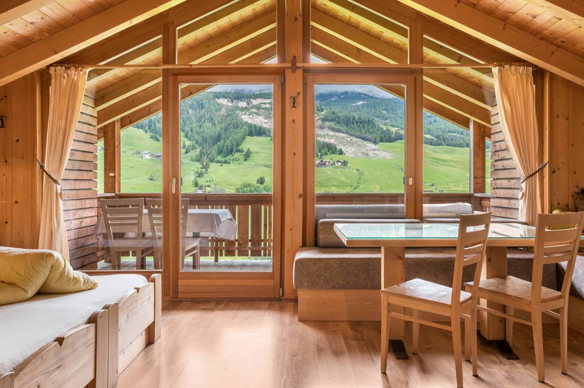 65 M² Apartamento ∙ 1 Habitación ∙ 6 Huéspedes - Corvara in Badia