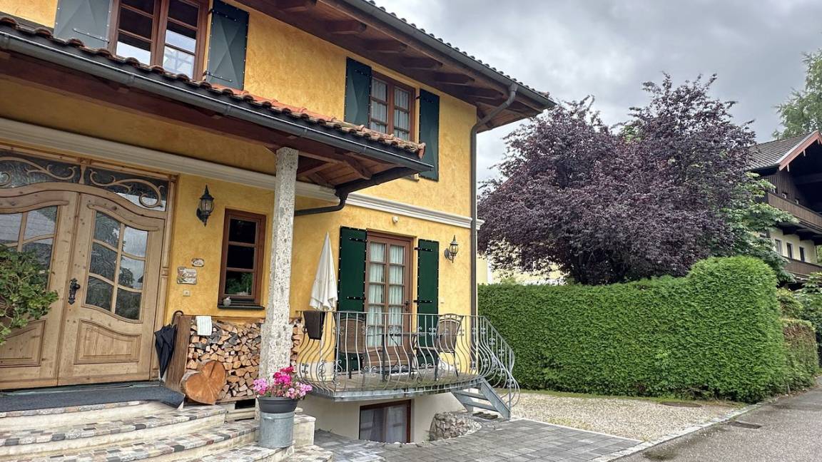 40 M² Ferienwohnung ∙ 1 Schlafzimmer ∙ 2 Gäste - Chiemsee