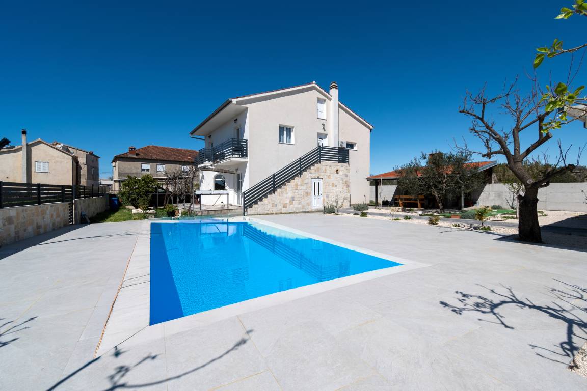 69 M² Apartment ∙ 2 Bedrooms ∙ 5 Guests - Murter