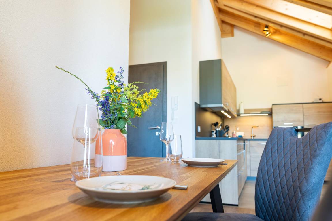 61 M² Huoneisto ∙ 1 Makuuhuone ∙ 4 Vierasta - Durach