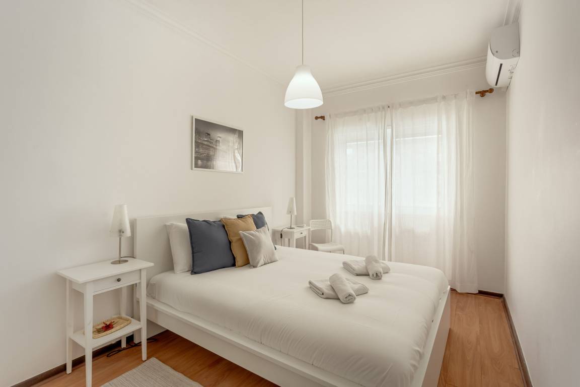 60 M² Apartment ∙ 2 Bedrooms ∙ 4 Guests - Almada