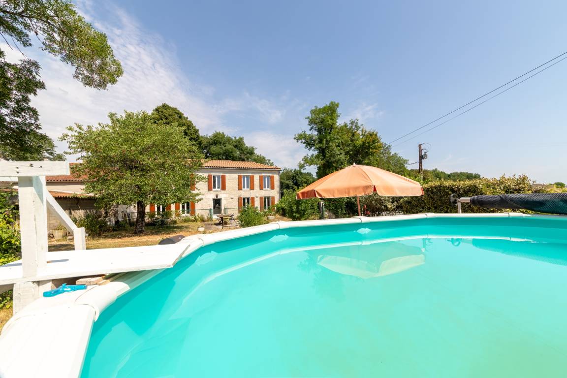 120 M² Maison De Vacances ∙ 4 Chambres ∙ 8 Personnes - Saint-Jean-d'Angély