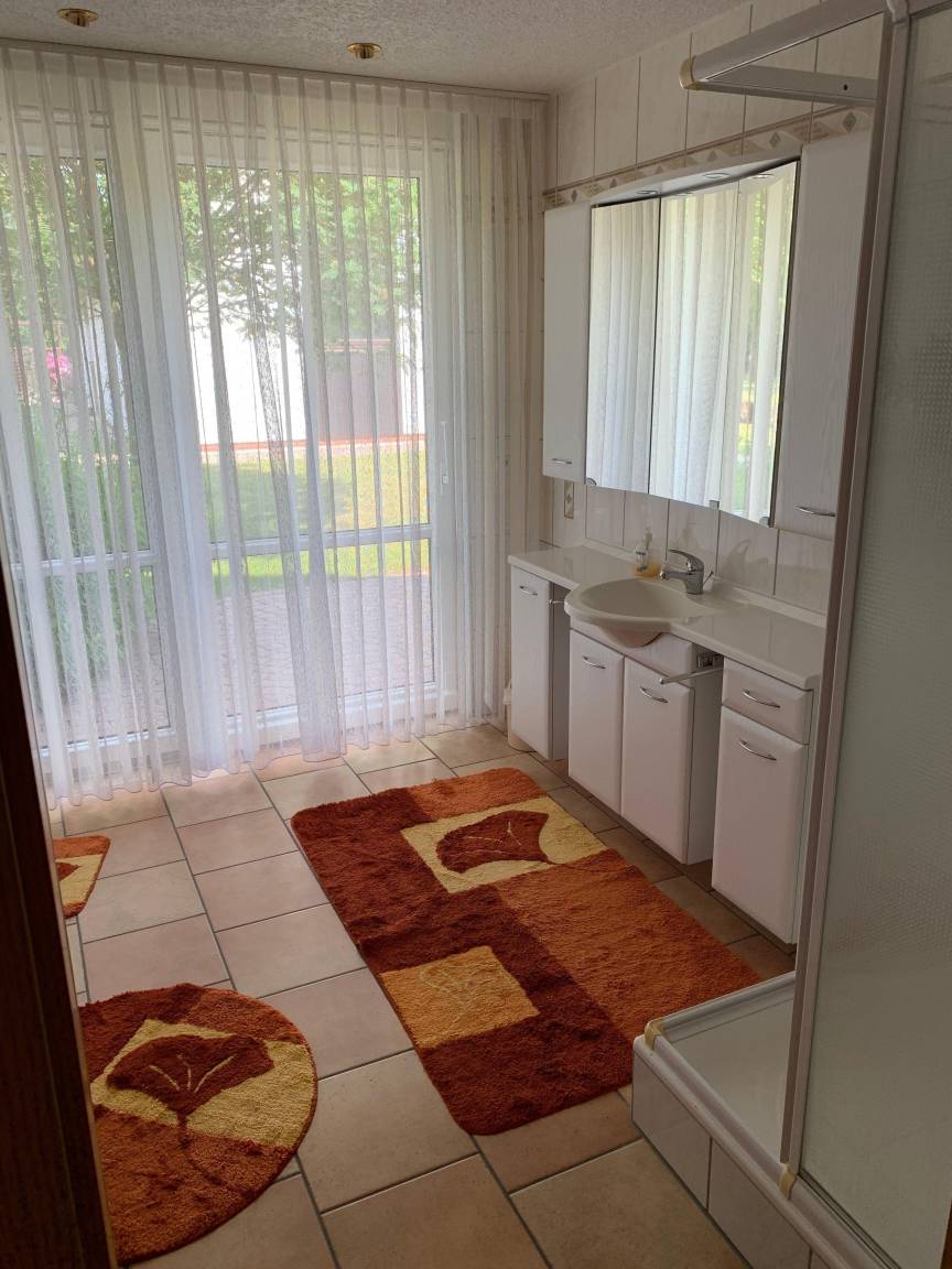80 m² Ferienwohnung ∙ 1 Schlafzimmer ∙ 4 Gäste – Bild 13