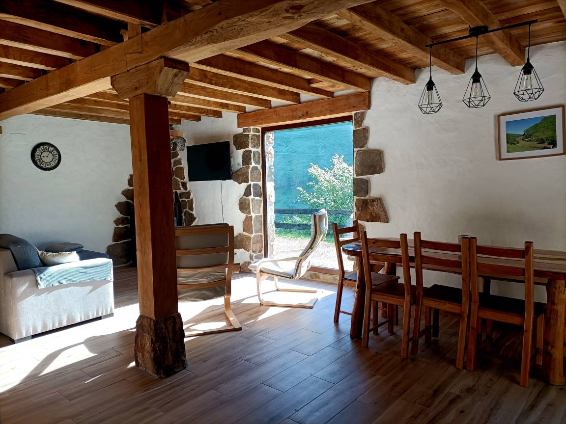 135 M² Casa ∙ 3 Habitaciones ∙ 8 Huéspedes - Selaya