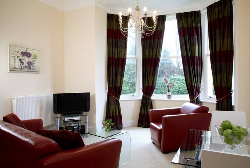 88 M² Apartment ∙ 2 Bedrooms ∙ 4 Guests - Basingstoke