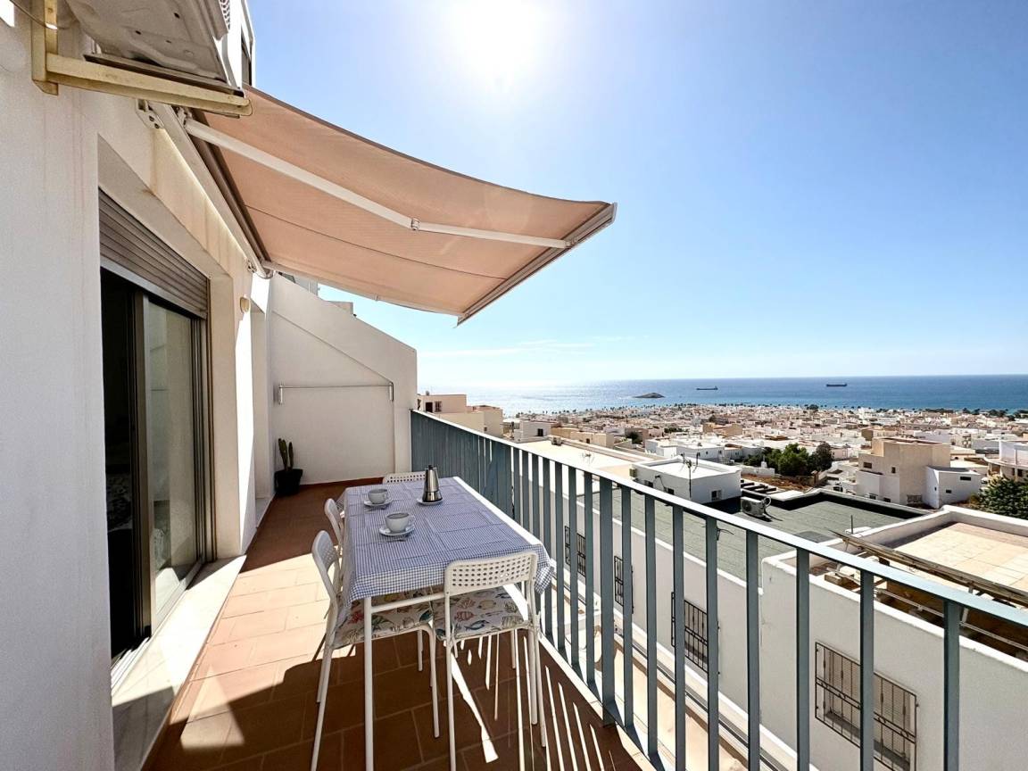 79 M² Apartamento ∙ 3 Habitaciones ∙ 4 Huéspedes - Carboneras
