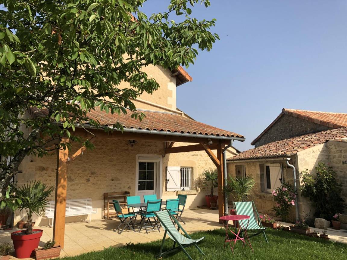 100 m&sup2; G&icirc;te 3 Schlafzimmer 6 G&auml;ste
